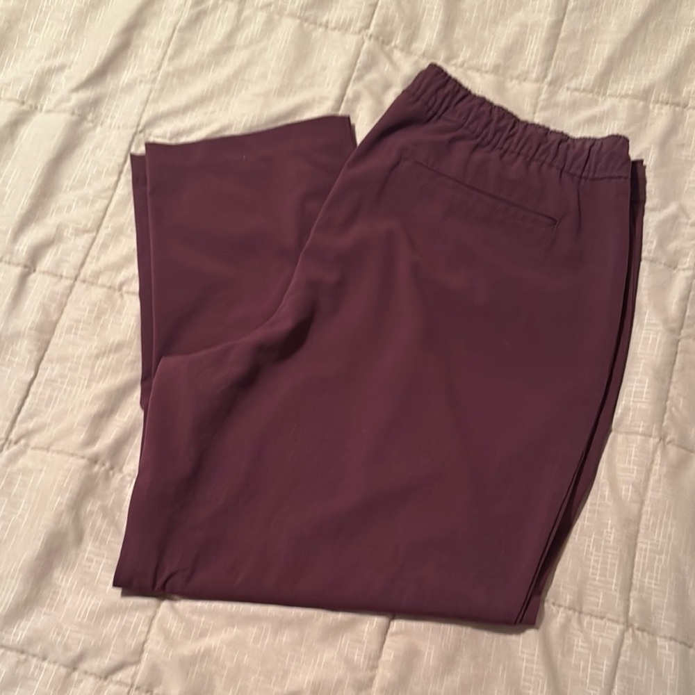 Women’s old navy Billie pants maroon